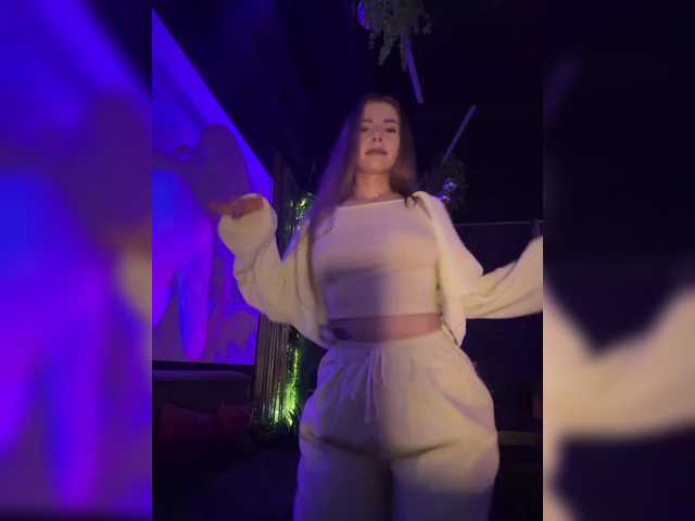 -VikkiL0vesCheese-