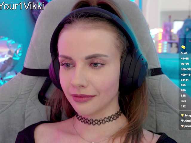-vikkil0vescheese- live sex