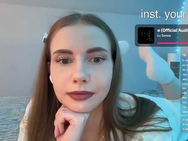 -VikkiL0vesCheese-