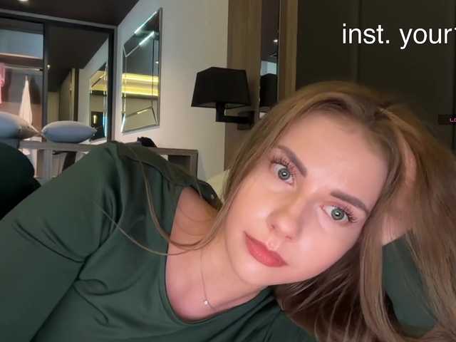 -VikkiL0vesCheese- live cam on BongaCams