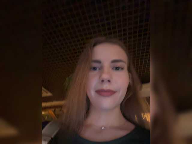 -VikkiL0vesCheese- live cam on BongaCams