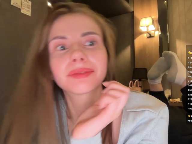 -VikkiL0vesCheese-'s BongaCams show and profile