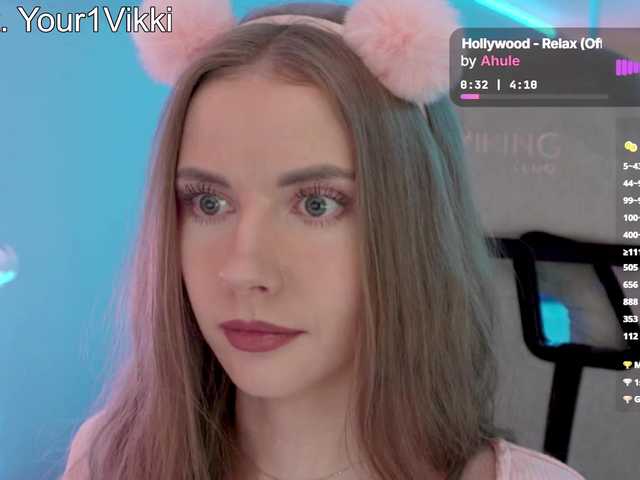 VikkiExtraCheese live webcam show
