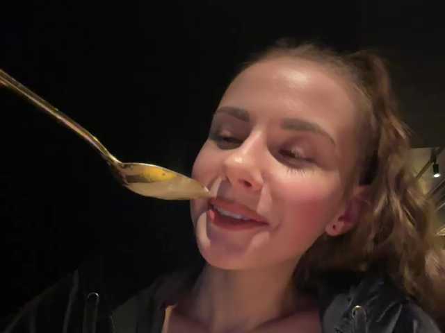 VikkiExtraCheese