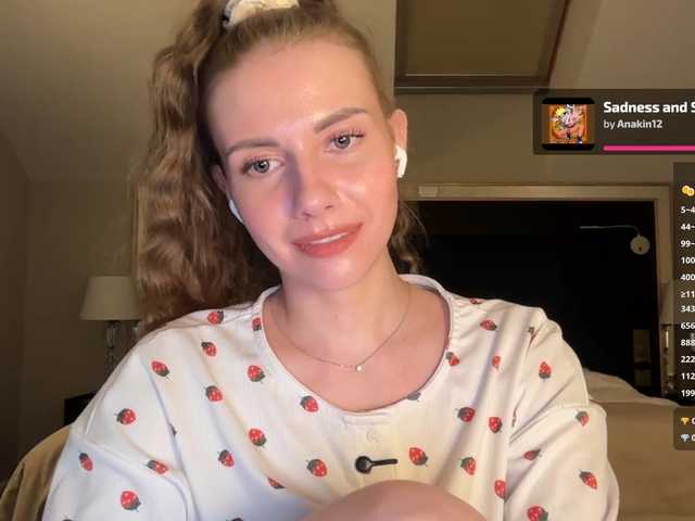 -VikkiL0vesCheese-'s BongaCams show and profile