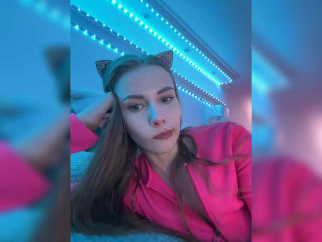 -VikkiL0vesCheese-