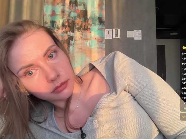 -VikkiL0vesCheese-'s BongaCams show and profile
