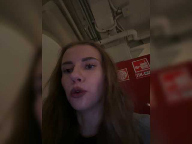 -VikkiL0vesCheese-