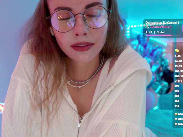 VikkiExtraCheese
