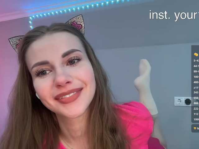 -VikkiL0vesCheese-