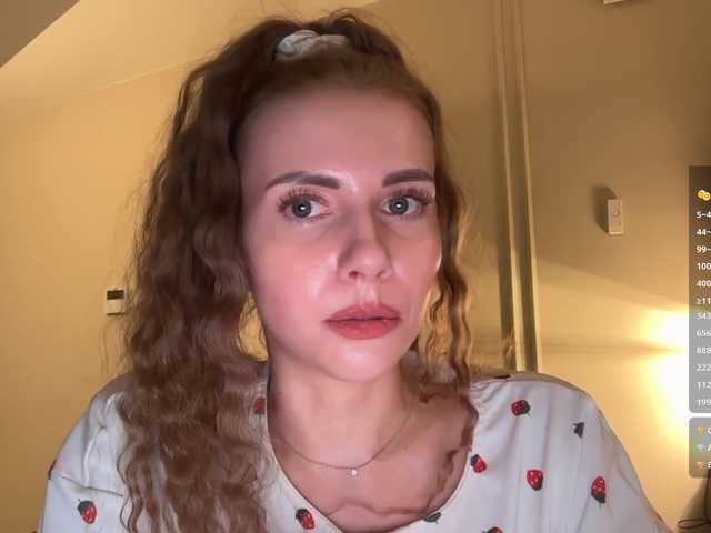 -VikkiL0vesCheese-'s BongaCams show and profile