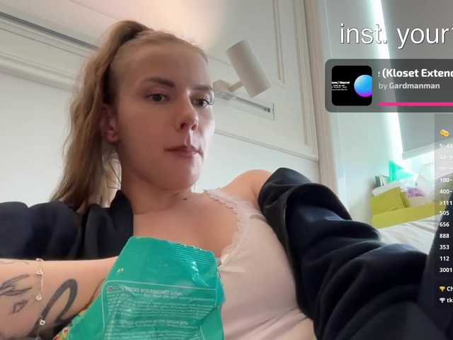 VikkiExtraCheese