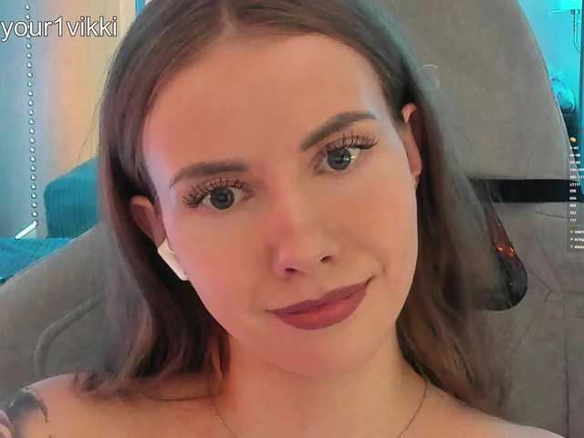 VikkiExtraCheese live webcam show