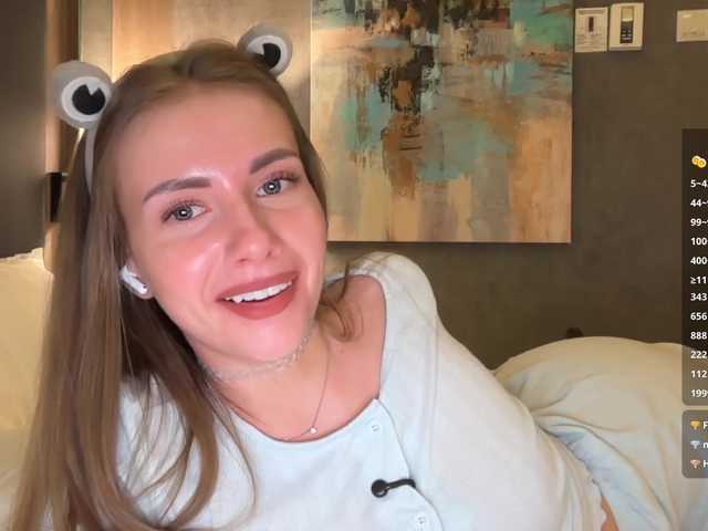 -VikkiL0vesCheese- live cam