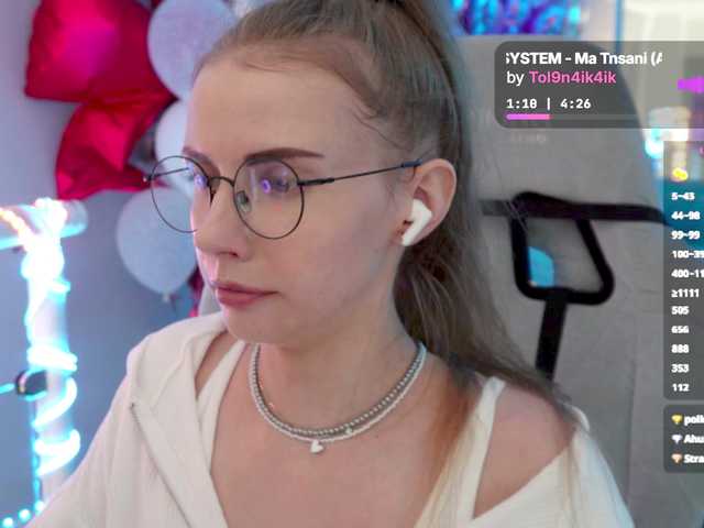 VikkiExtraCheese