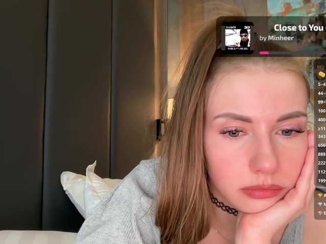 -VikkiL0vesCheese-'s BongaCams show and profile