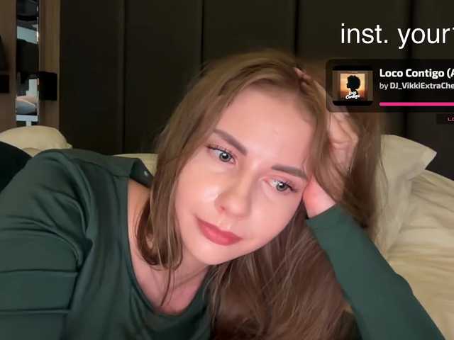 -VikkiL0vesCheese-