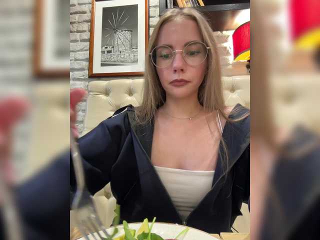 VikkiExtraCheese