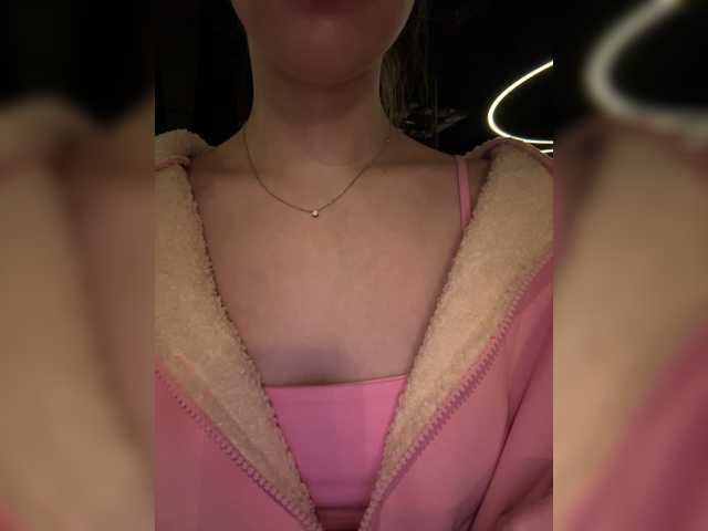 -VikkiL0vesCheese- live cam on BongaCams