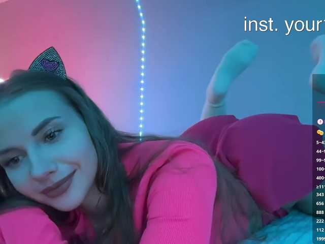 -VikkiL0vesCheese-