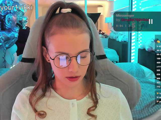 -VikkiL0vesCheese- live cam on BongaCams