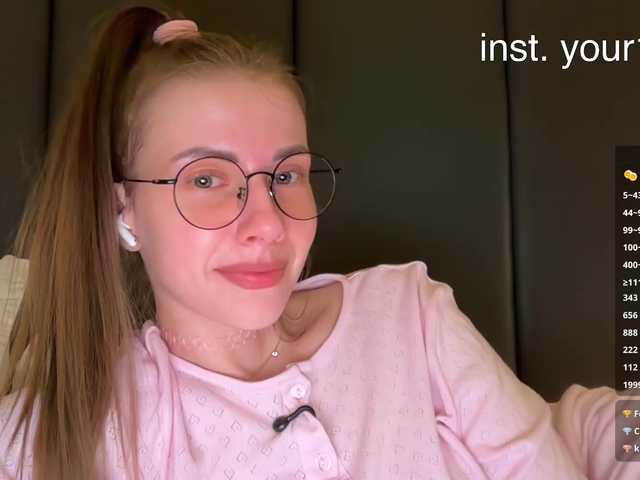 -VikkiL0vesCheese-