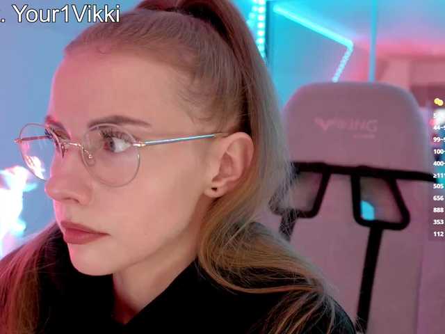 модель -VikkiL0vesCheese-