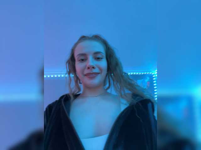 -VikkiL0vesCheese-