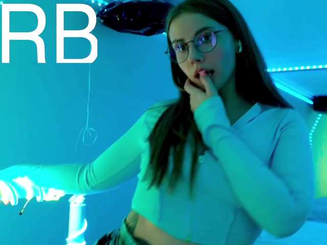 -VikkiL0vesCheese- live cam on BongaCams