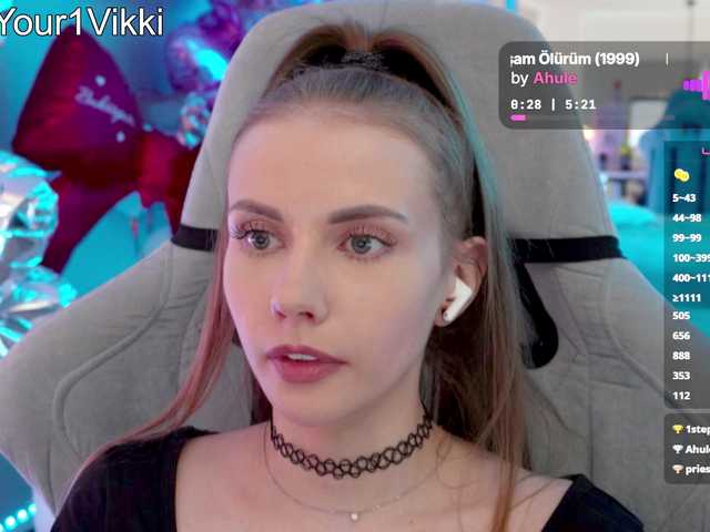 -VikkiL0vesCheese- live cam on BongaCams