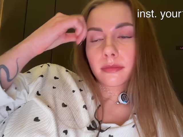 -VikkiL0vesCheese-