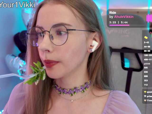 -VikkiL0vesCheese-
