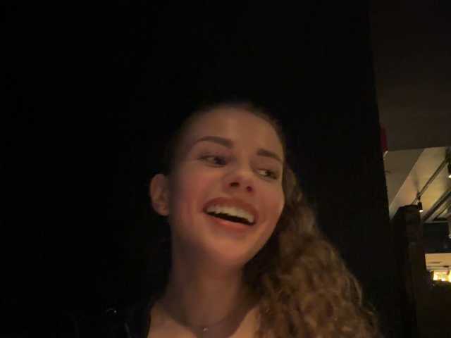 -VikkiL0vesCheese-