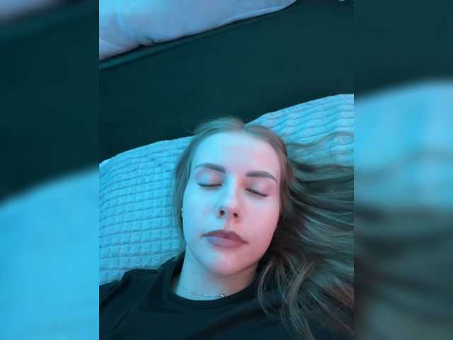 -VikkiL0vesCheese-