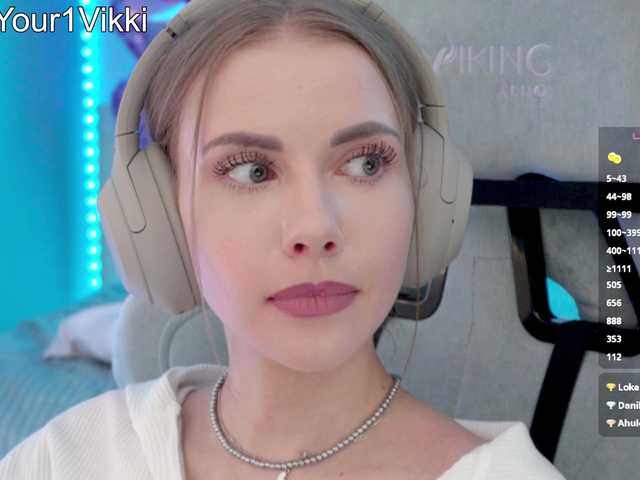-VikkiL0vesCheese- live cam on BongaCams