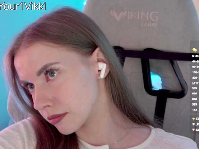 -VikkiL0vesCheese- live cam on BongaCams
