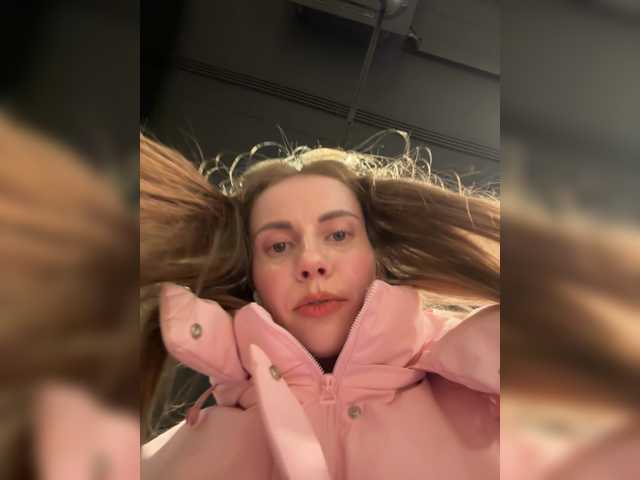  -VikkiL0vesCheese- chat room