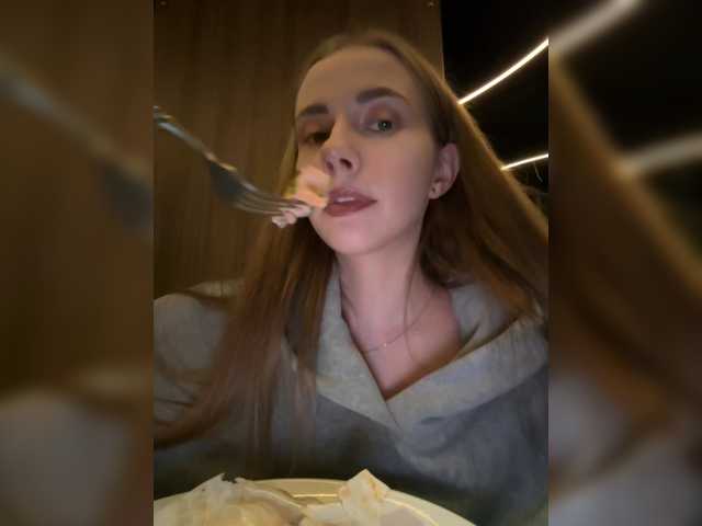 VikkiExtraCheese