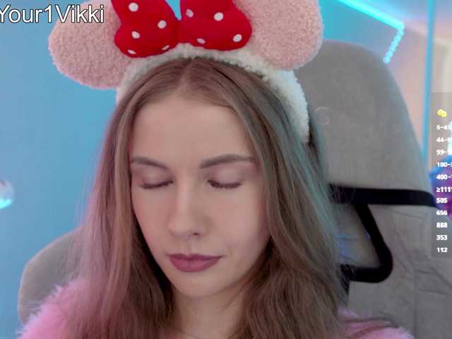 -VikkiL0vesCheese-