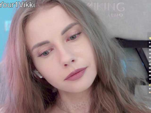 -VikkiL0vesCheese- live cam on BongaCams