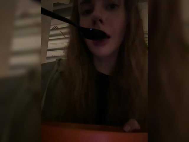 -VikkiL0vesCheese-