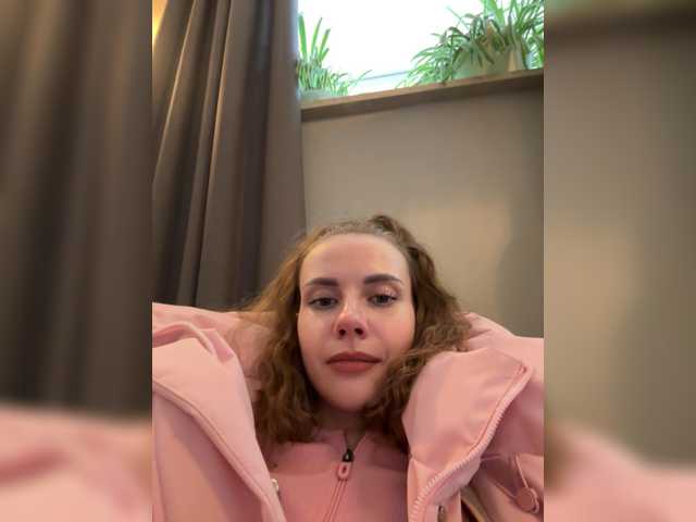  -VikkiL0vesCheese- chat room