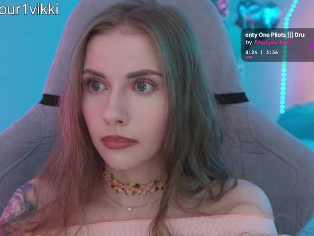 -VikkiL0vesCheese-
