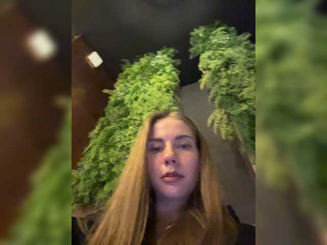 -VikkiL0vesCheese-