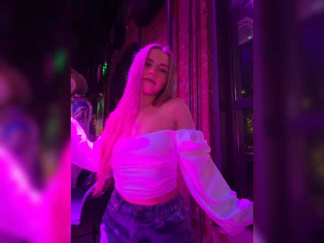 VikkiExtraCheese