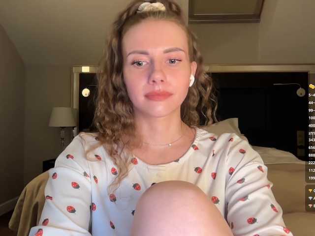 модель -VikkiL0vesCheese-