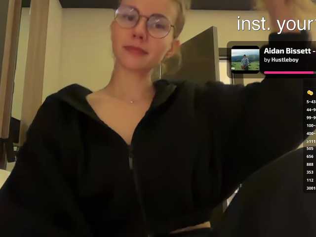 Live трансляция VikkiExtraCheese - slutnetki.online