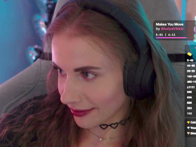 -VikkiL0vesCheese-