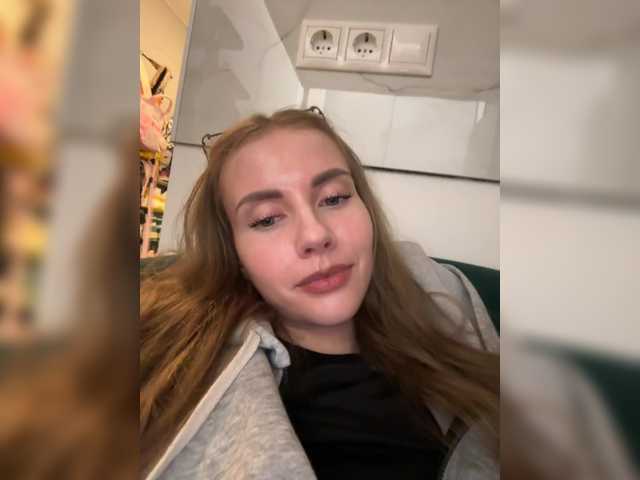 -VikkiL0vesCheese-