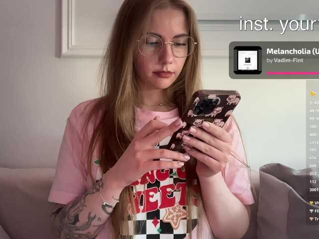 VikkiExtraCheese